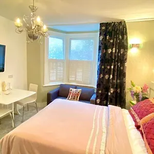 Appartement Modern And Cosy Flat, Londres